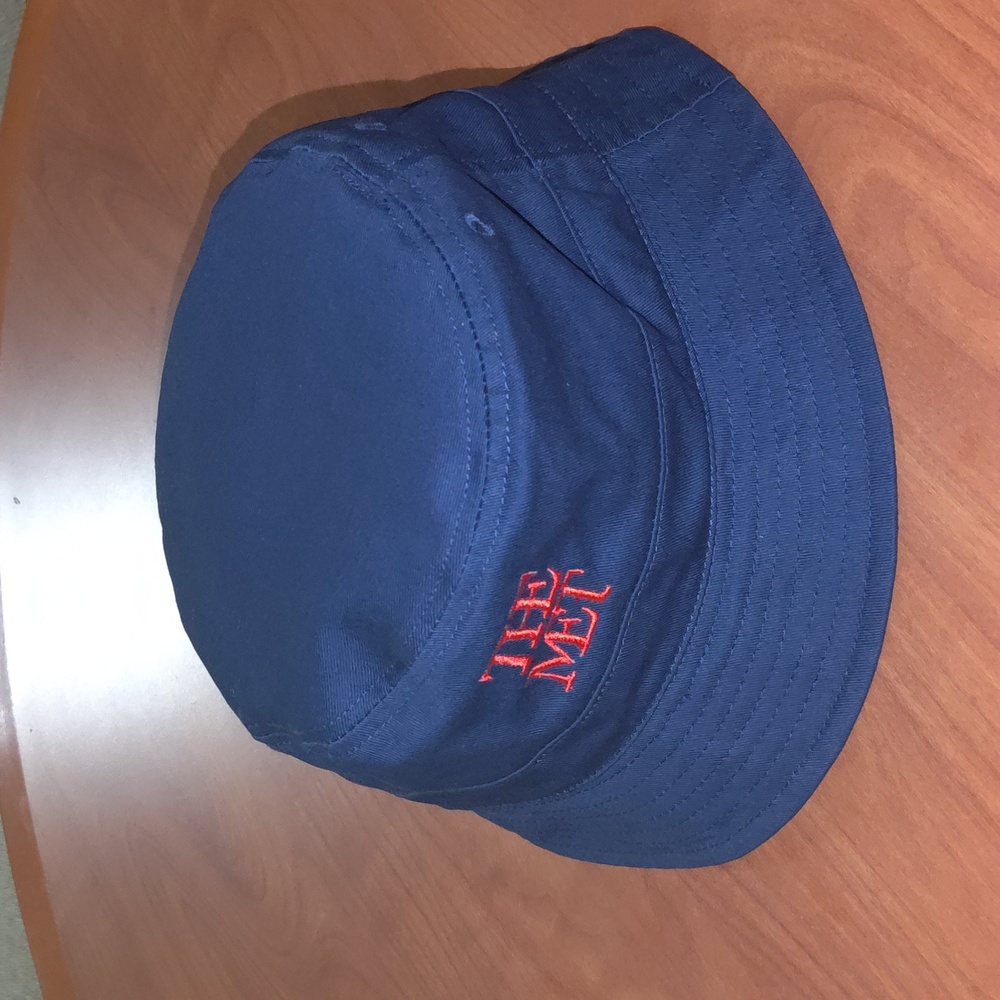 THE MET The Metropolitan Museum Of Art New York Bucket Hat